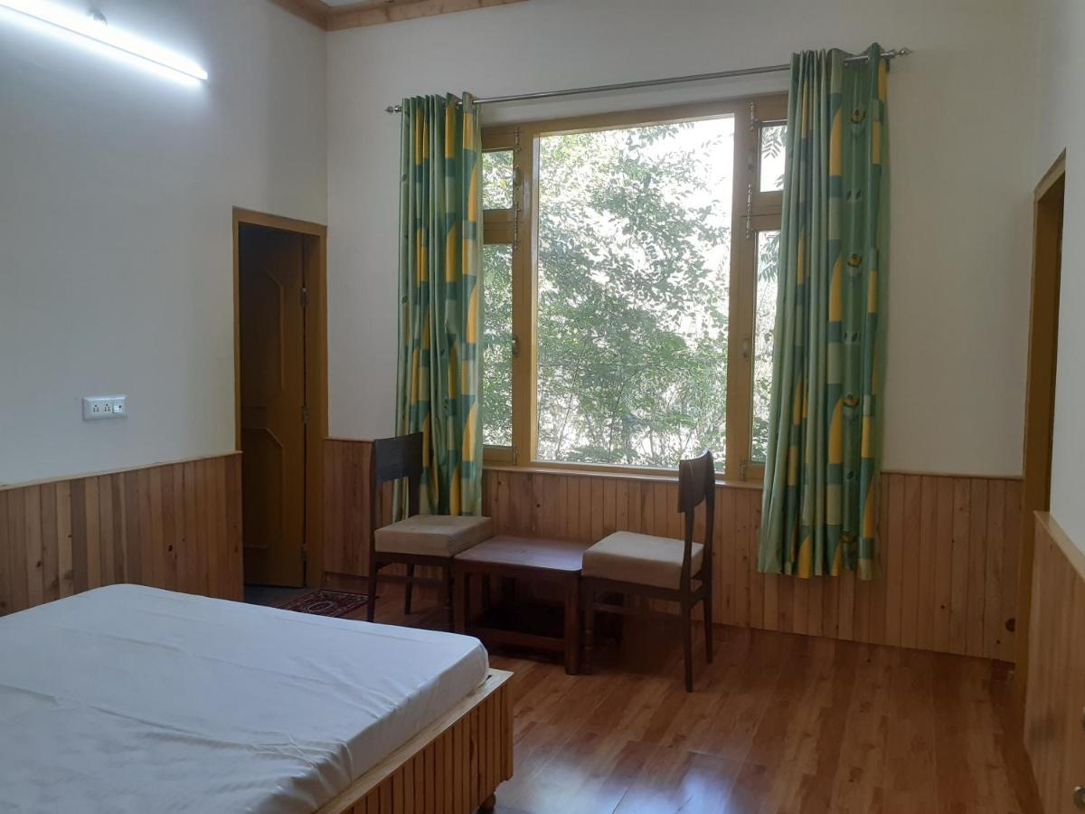 Gazing Moon Homestay Shamshi Екстер'єр фото