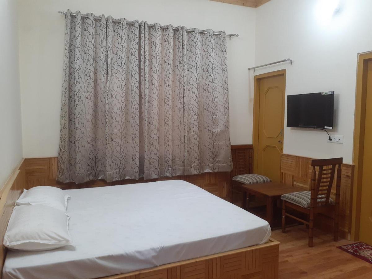 Gazing Moon Homestay Shamshi Екстер'єр фото